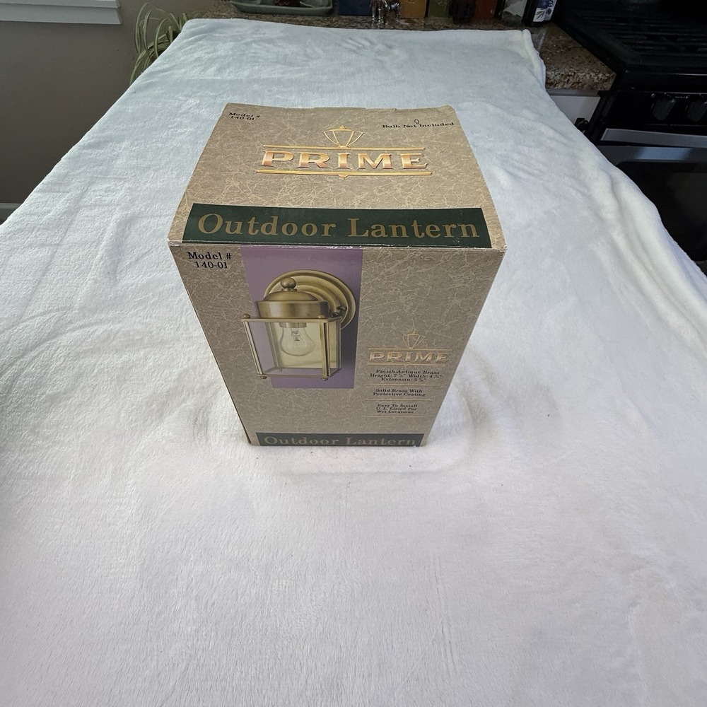 Vintage 1998 Prime 140-01 Solid Brass Outdoor Wall Lantern NOS Antique Brass